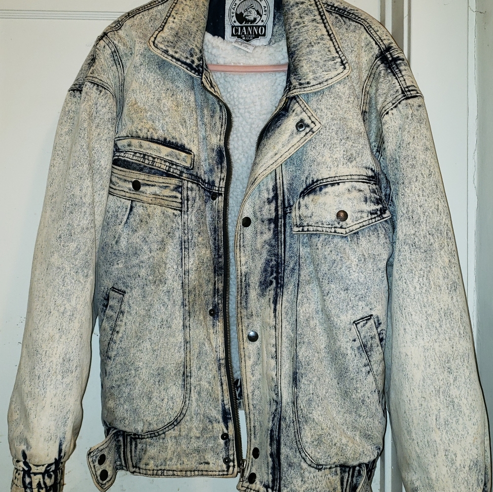 Vintage Denim 90s Mens Acid Wash Jean Jacket Cianno Team of the Art Medium